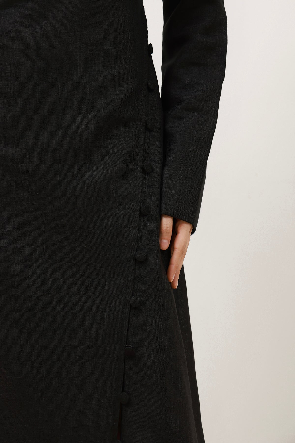 Linen Dress With Slit - Black