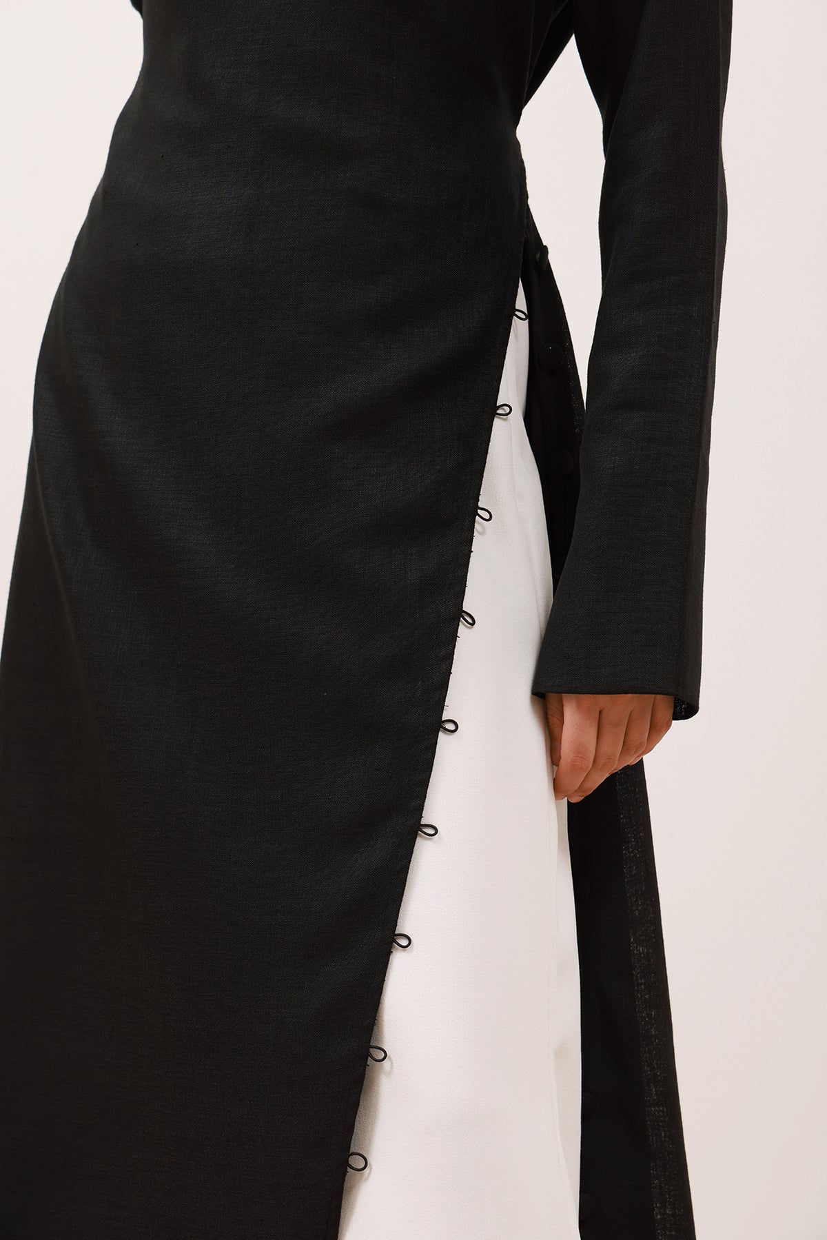 Linen Dress With Slit - Black