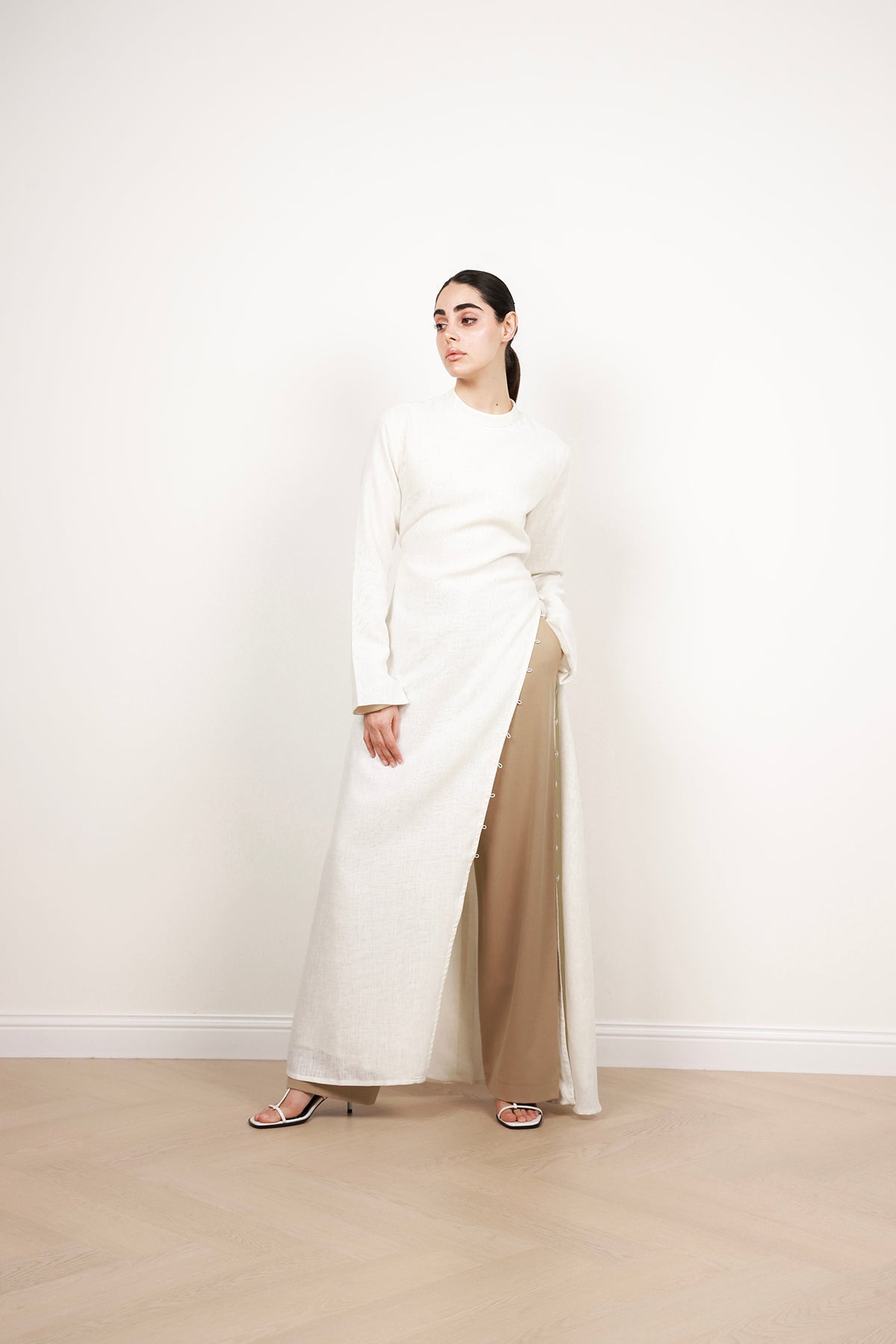 Linen Dress With Slit - White