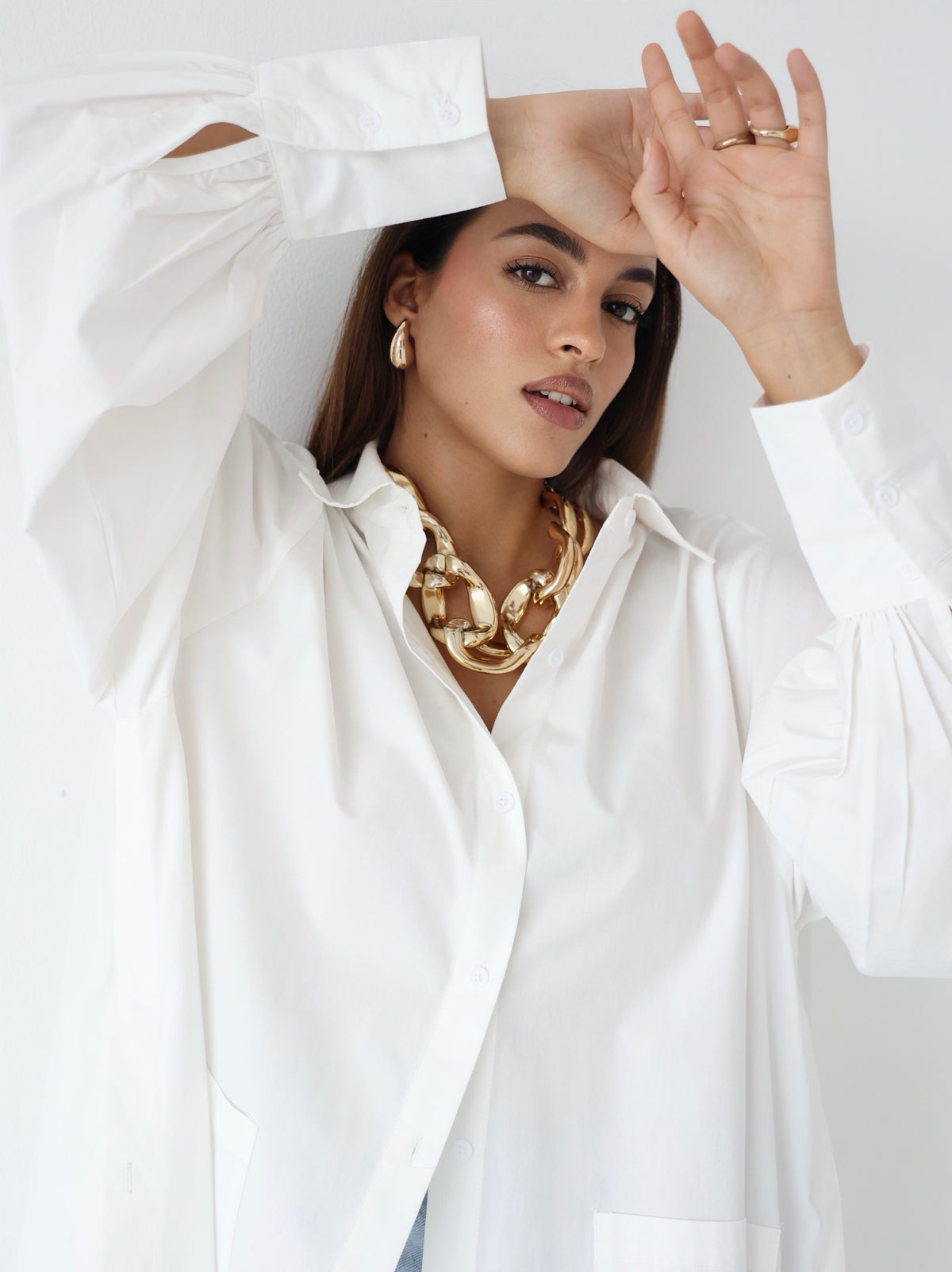 White side-slit cotton shirt dress with belt, modest fashion - Summer Breeze (photo 5)