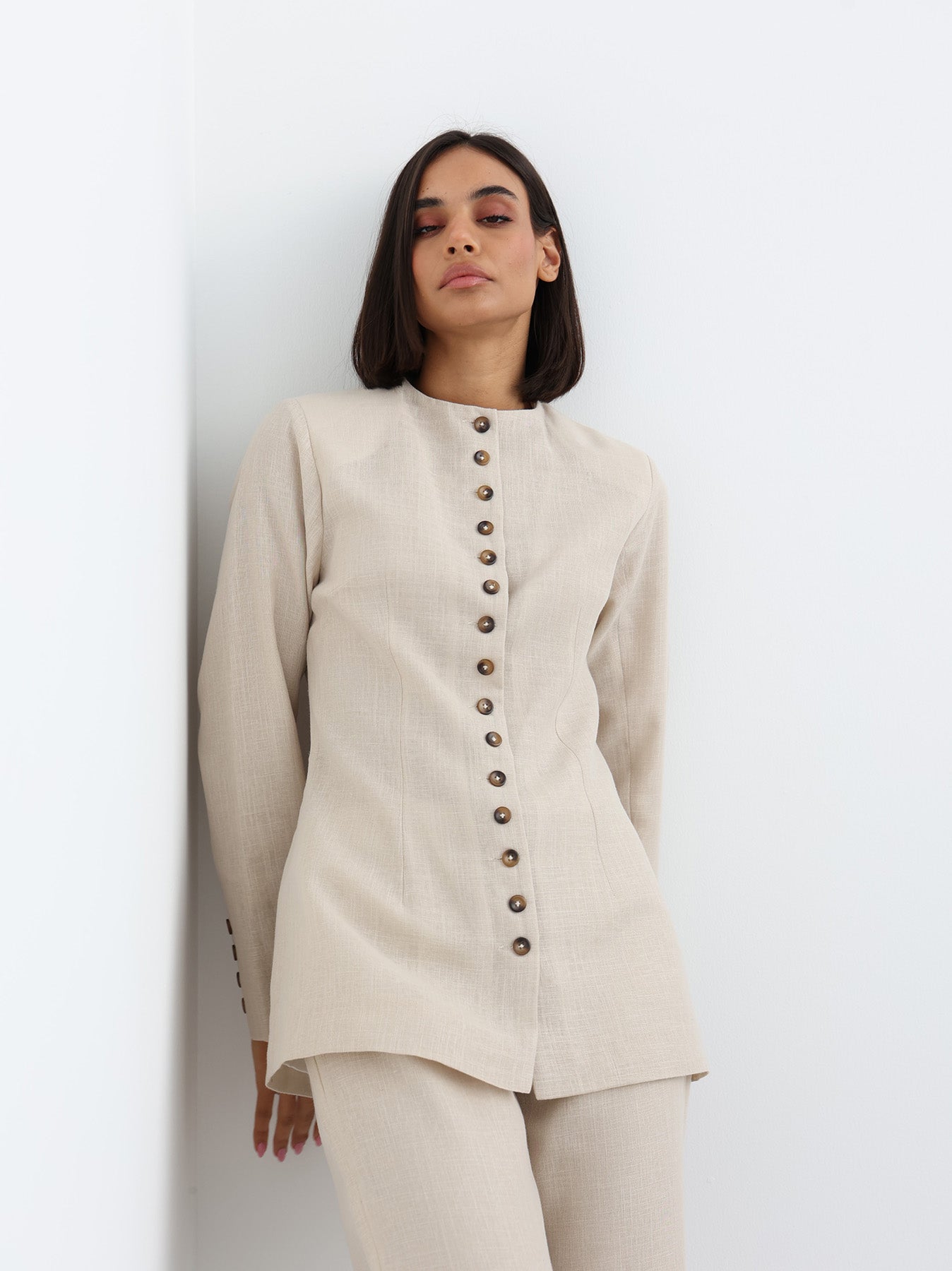 Linen Suit in Beige color