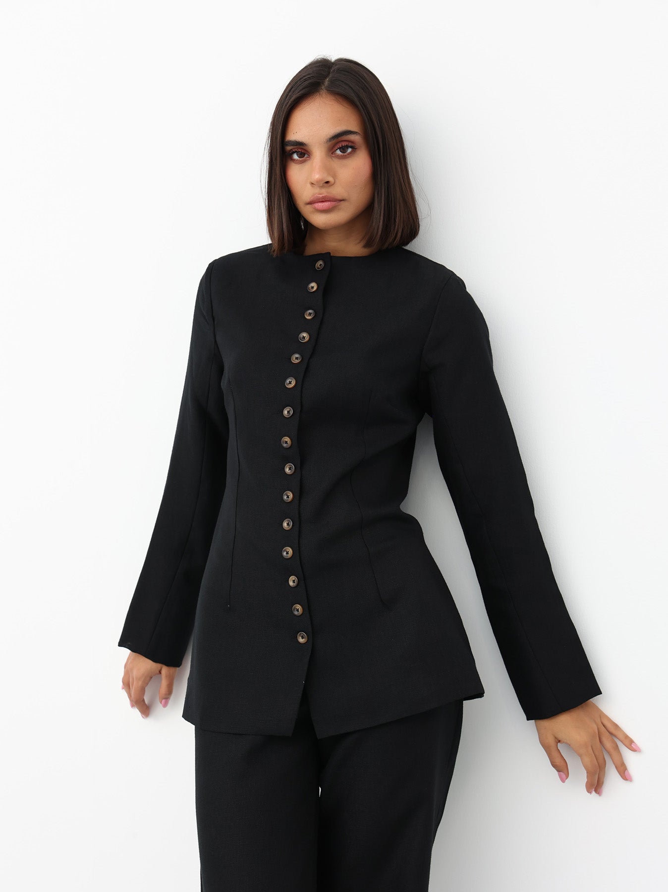 Linen Suit in Black color