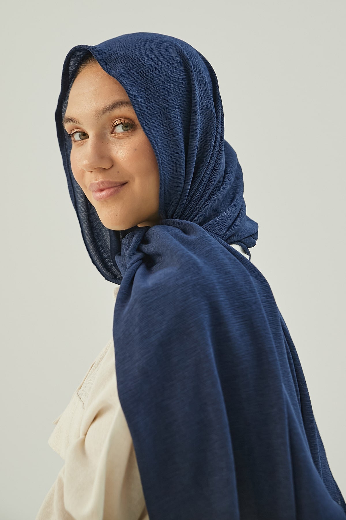 Cashmere Hijab in Rhino Color