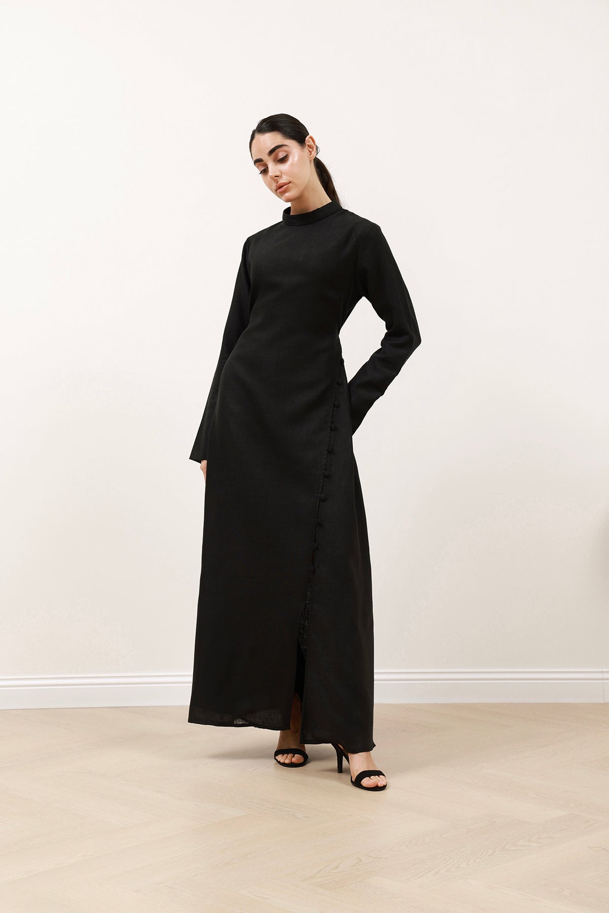 Linen Dress With Slit - Black