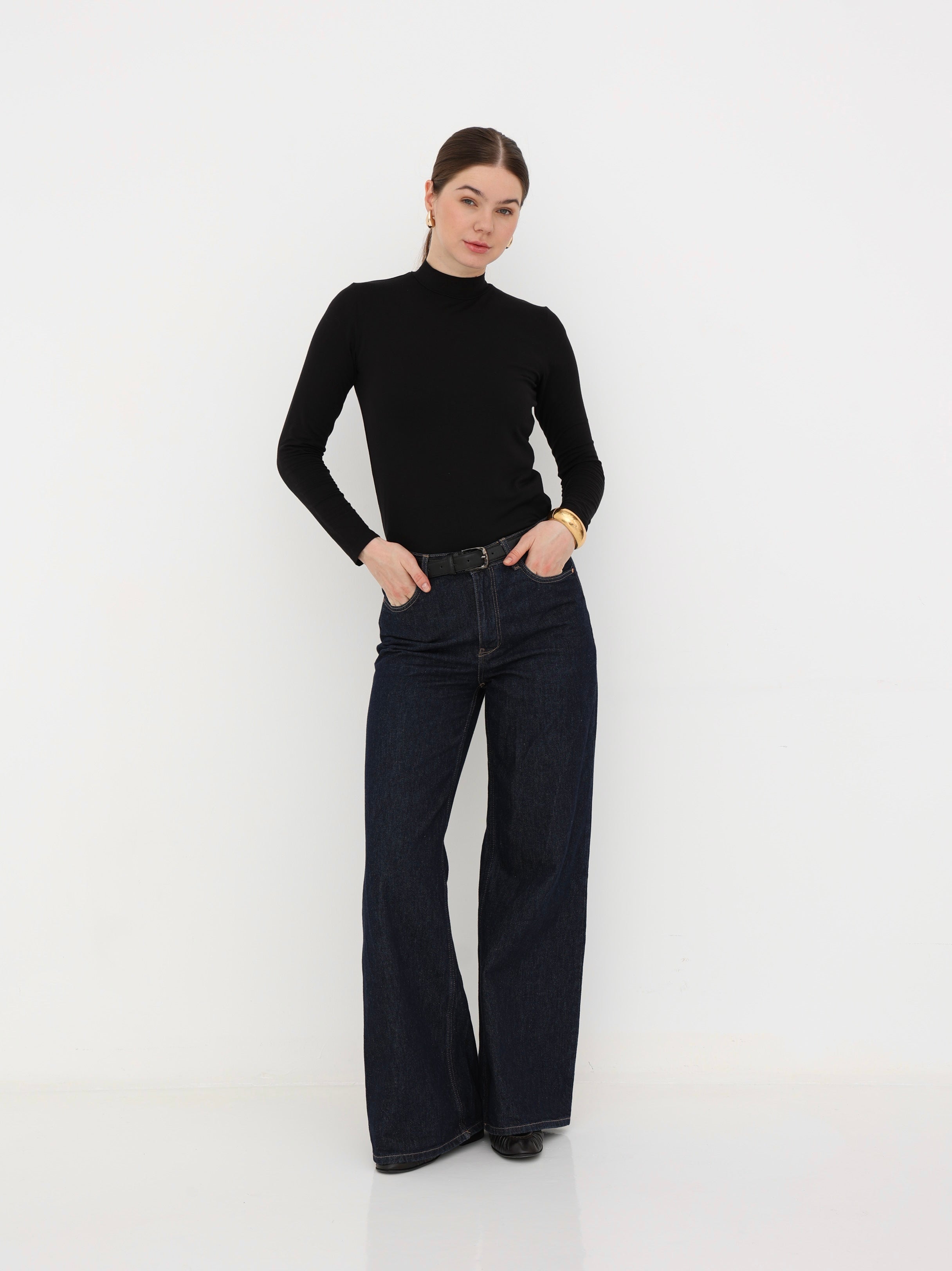 Long Sleeves Basic Top - Black