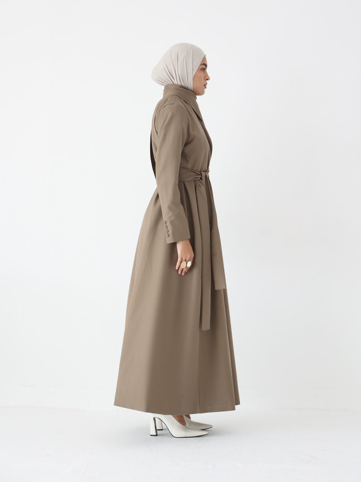 Khaki Scarf Abaya – belted maxi abaya with detachable scarf, photo 4