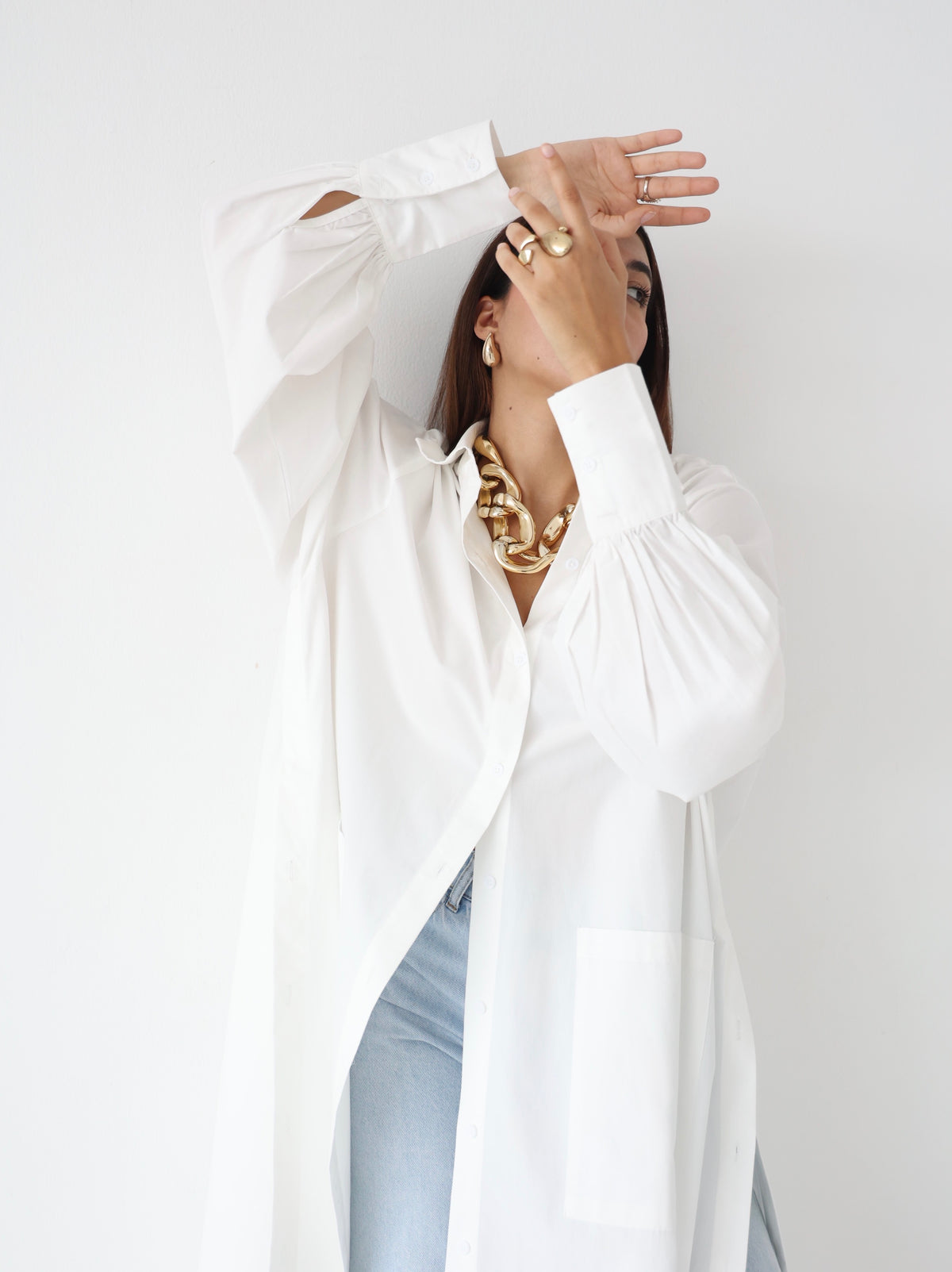 White side-slit cotton shirt dress with belt, modest fashion - Summer Breeze (photo 6)