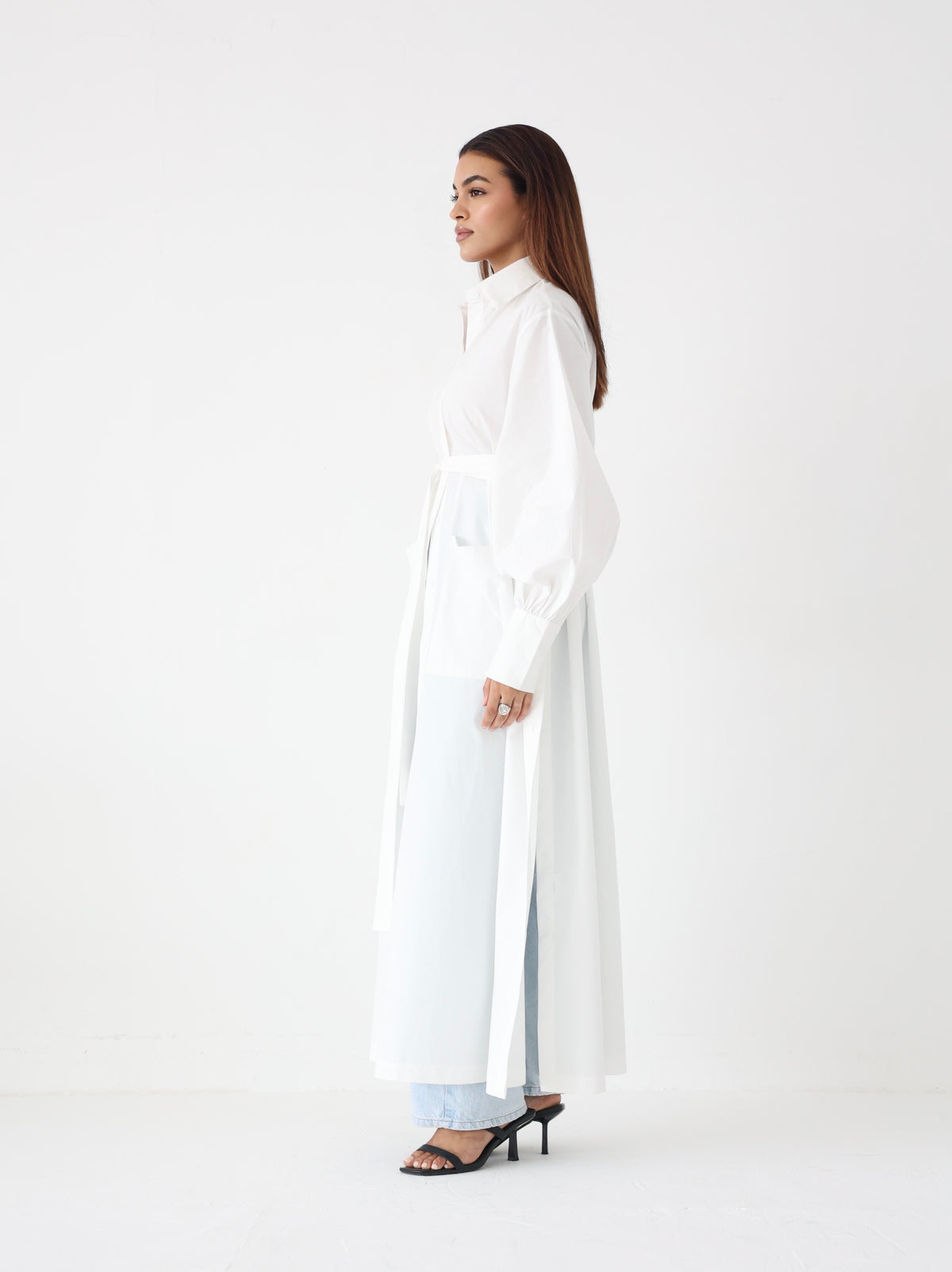 White side-slit cotton shirt dress with belt, modest fashion - Summer Breeze (photo 2)